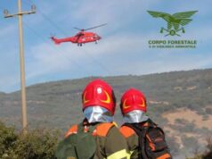 Paura a Carloforte, vasto incendio in corso: evacuate due case