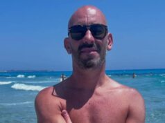 Villasimius, vacanze in Sardegna per il virologo Matteo Bassetti