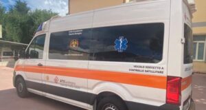 Paura ad Arbatax, cade e batte la testa sulle rocce: grave un 15enne