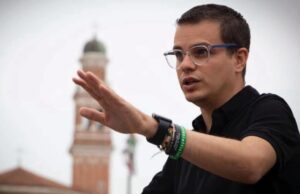 Bovini, Rizzi attacca Todde: “Spero venga messa alla porta quanto prima”