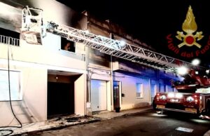 Paura a Quartucciu, fiamme avvolgono un appartamento: nessun ferito