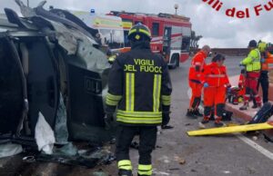 Paura ad Arzachena, il designer Giugiaro esce di strada e si ribalta con l’auto