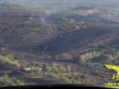 Villacidro, l’incendio riparte: in azione Canadair ed elicotteri