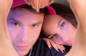 Fedez e Giulia Honegger ufficializzano la loro relazione in Sardegna