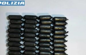 Alghero, sale sul taxi con un chilo di cocaina: un uomo arrestato