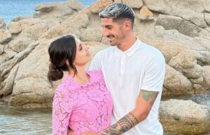 La dolcissima dedica di Deiola per la moglie: “Ti sceglierei anche tra mille vite”