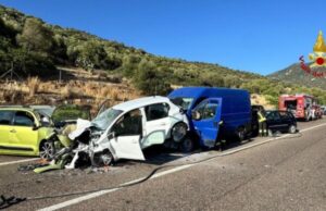 Torre delle Stelle, tamponamento a catena: 9 feriti in codice rosso