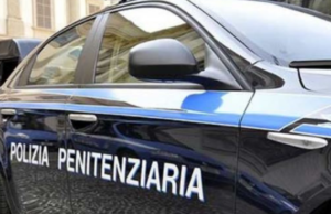 Cagliari, detenuto tenta la fuga dall’ospedale e attacca gli agenti con un estintore