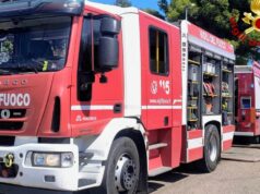 Paura ad Arzana, a fuoco due mezzi della differenziata: possibile rogo doloso