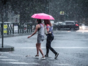 Maltempo in Sardegna, precipitazioni diffuse: la Protezione Civile dirama l’allerta