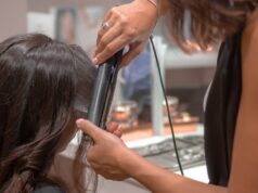 Parrucchieri ed estetisti abusivi, in Sardegna 1.200 operatori “fantasma”