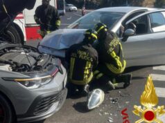 Sassari, scontro tra due auto sulla sp81: famiglia tedesca in ospedale