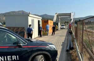 Incendio doloso in un cantiere a Villaputzu, indagano i Carabinieri
