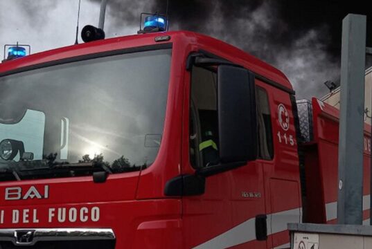 Paura a Terralba, attentato incendiario nella notte: a fuoco un’automobile
