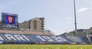 Cagliari, stop a vetro e lattine nei pressi dell’Unipol Domus durante le partite