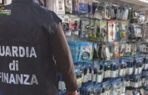 Ogliastra, maxi sequestro di bigiotteria e abiti senza requisiti di sicurezza