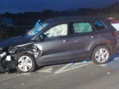 Riola Sardo, scontro tra auto mentre andavano al mare: una donna ferita