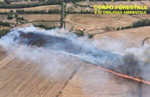 Dopo Santadi, grosso incendio anche a Carbonia: Sulcis sotto assedio