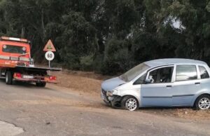 Arborea, auto si scontra con un trattore: conducente ferito in ospedale