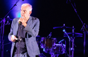 Gene Gnocchi: “Vivo per far ridere la gente, l’affetto mi gratifica”