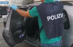 Cagliari, arrestato corriere della droga: aveva con sé 1,5 Kg di cocaina