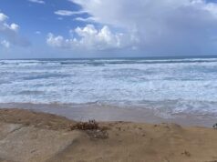 Buggerru, salva due ragazzi in mare e muore | La sindaca: “Pagata imprudenza altrui”