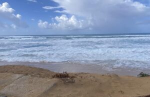 Buggerru, salva due ragazzi in mare e muore | La sindaca: “Pagata imprudenza altrui”