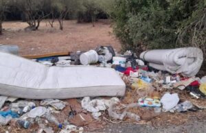 Sassari, discarica a cielo aperto ad ingresso città: scatta l’ira dei cittadini