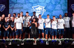 Dinamo Sassari, presentata la squadra: Geppi Cucciari madrina e mattatrice