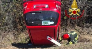 Oristano, auto si ribalta sulla Sp 11: ferite una donna e una bambina