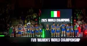 Orro sul tetto del mondo: e sul podio porta i Quattro Mori