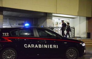 Iglesias, aggrediva la moglie e frustava i figli: arrestato 40enne