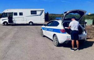 Sassari, scarica liquami nello stagno di Pilo: multa per un camperista