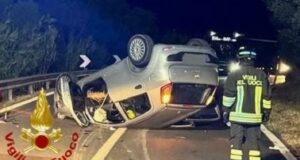 Olbia, auto si cappotta sulla Statale 125: conducente in ospedale