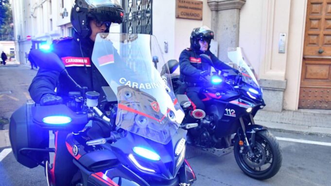 Elmas, vessazioni per avere denaro: bracciale elettronico per un 32enne