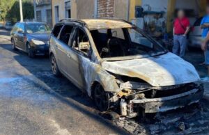 Cabras, incendiata un’altra auto: è la terza negli ultimi due mesi