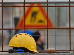 Cagliari, incidente sul lavoro a Pirri: operaio precipita da un’impalcatura