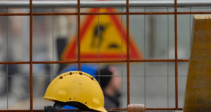 Cagliari, incidente sul lavoro a Pirri: operaio precipita da un’impalcatura