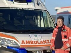 Cagliari, l’ultimo saluto a Chico Pais: corteo di ambulanze per il veterano del 118
