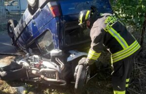 Fonni, tremendo scontro tra auto e moto: grave un turista tedesco