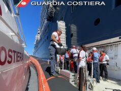 Emergenza in mare al largo di Cagliari, passeggera di una nave colpita da ictus