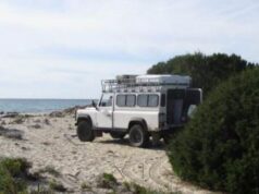 Siniscola, entrano in spiaggia con il fuoristrada: 4 persone multate