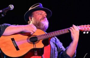 Stefano Fresi e il nonno sardo: “Educo mio figlio con i suoi insegnamenti”