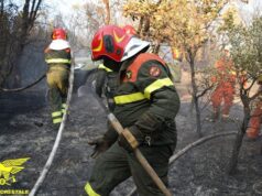 Sardegna, oggi 13 incendi sul territorio regionale: elicottero in azione a Turri