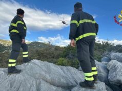 Turista si perde sul sentiero per Cala Luna: recuperato in elicottero