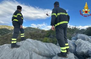 Turista si perde sul sentiero per Cala Luna: recuperato in elicottero