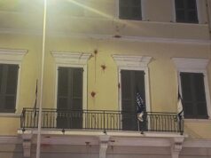 Cagliari, vernice rossa sull’ufficio del deputato Deidda