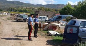 Maracalagonis, discarica abusiva con auto rubate: denunciato un 48enne