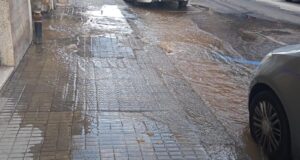 Cagliari, disagi e allagamento in via Tommaseo: fiume d’acqua in strada