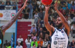 Dinamo Sassari, vantaggio sprecato e altra sconfitta: a Cremona è 79-75